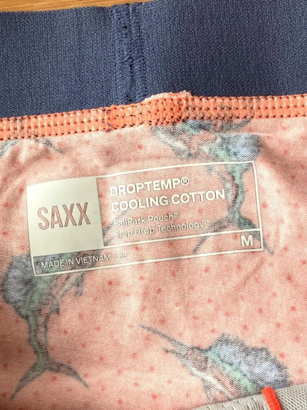 SAXX DropTemp Cooling Cotton Boxer Brief Mens Medium M Big Catch Orange NWT